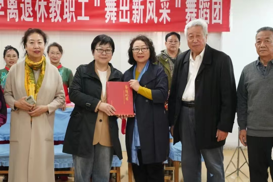 英国上市公司365