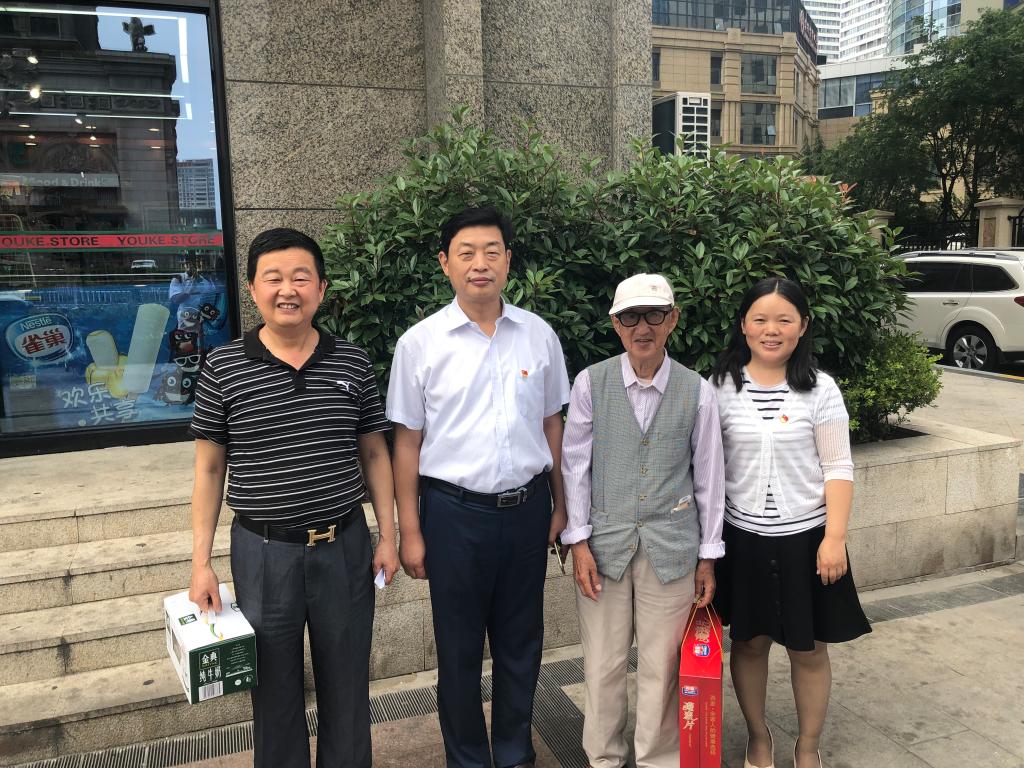 英国上市公司365